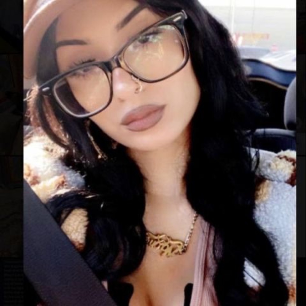 Meet your Posher, Naomi